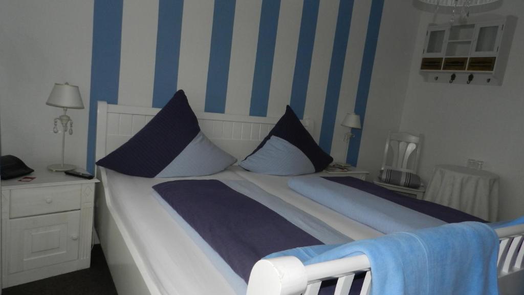 Landhaus Am Itterbach Willingen Room photo